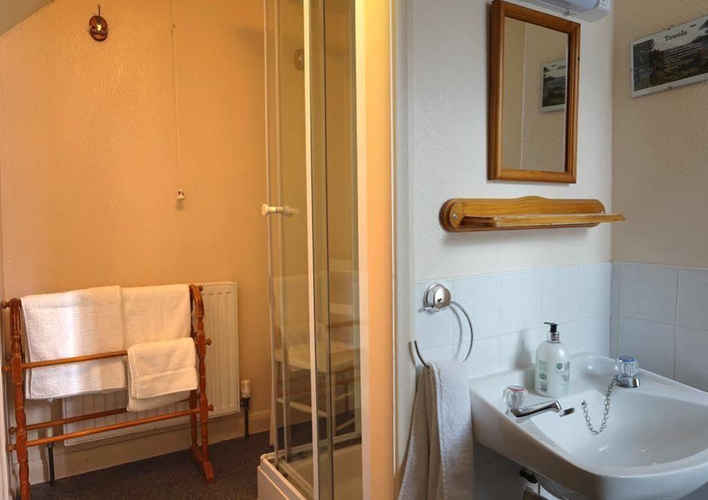 The Denes Bed & Breakfast Lynton Bagian luar foto